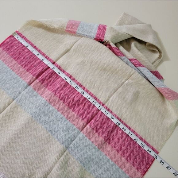 Isaac Mizrahi Herr Blanket Scarf Pebble Rose - Picture 2 of 9